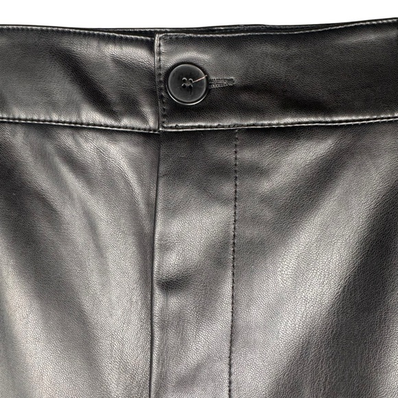 Zara High Rise Faux Leather Pants Black Size XL Straight Leg Front leg Seam - Picture 4 of 9